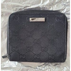 GUCCI GG Canvas Zip Around Black Wallet